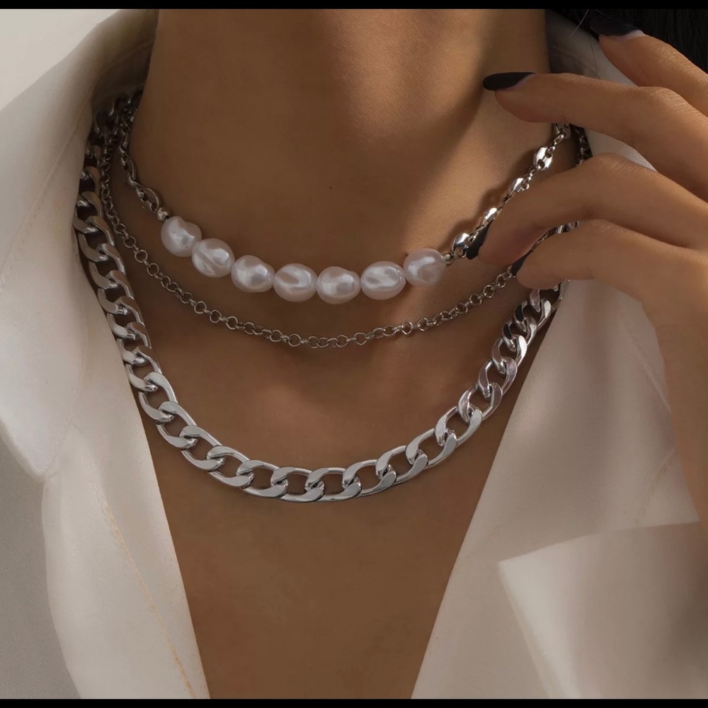 Layered silver necklace
